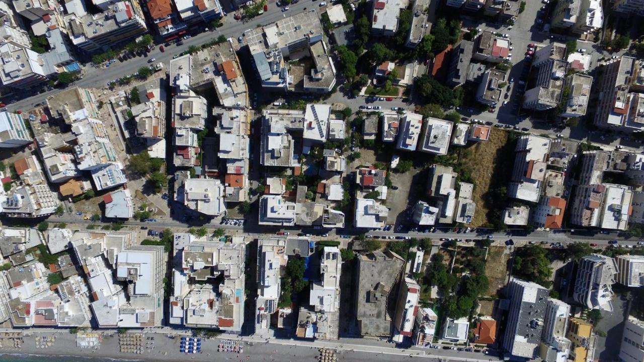 Hotel Bakos Лоутраки Экстерьер фото